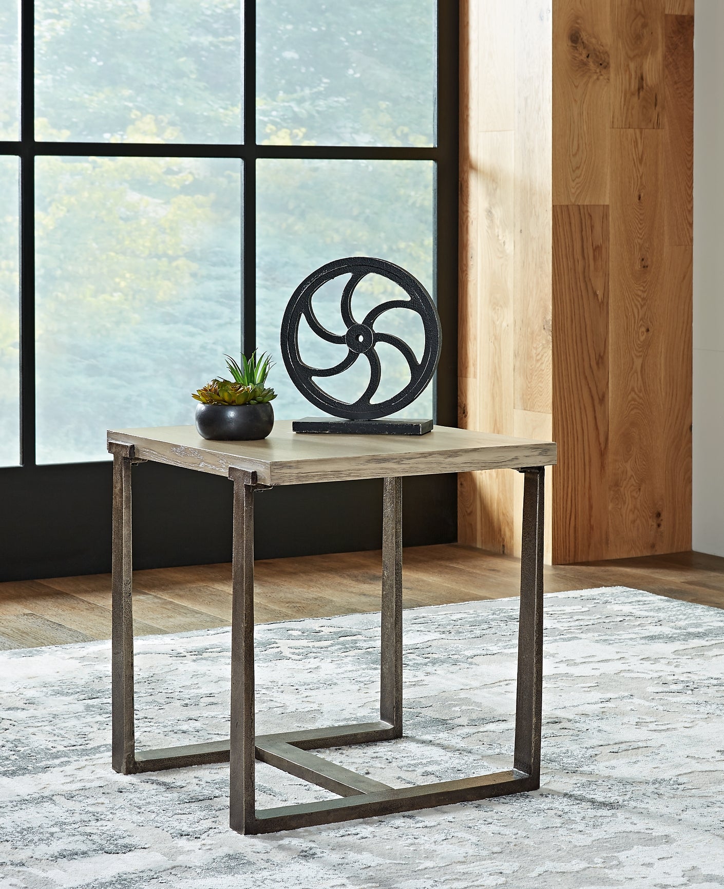 Dalenville Coffee Table with 2 End Tables