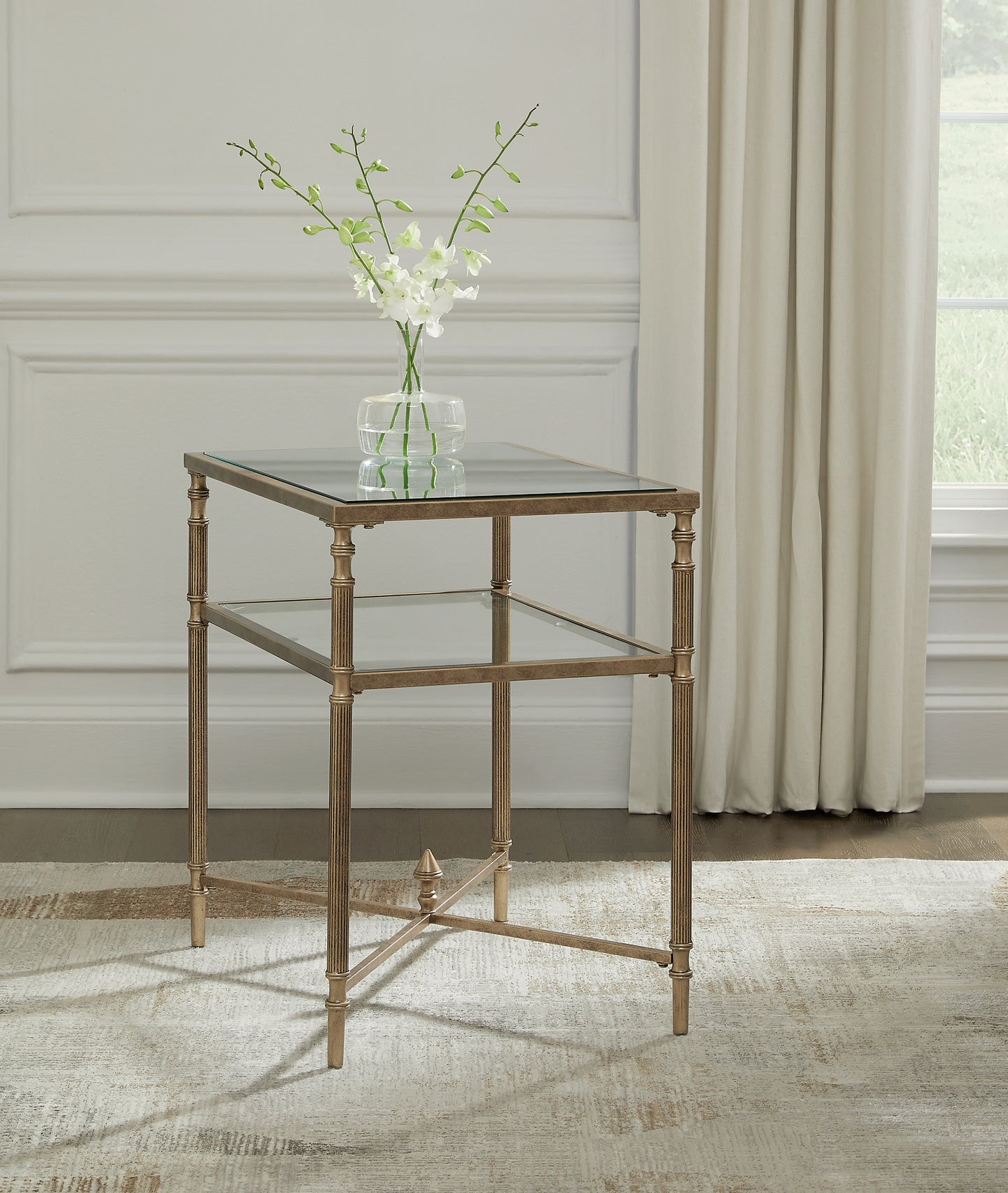 Cloverty Rectangular End Table